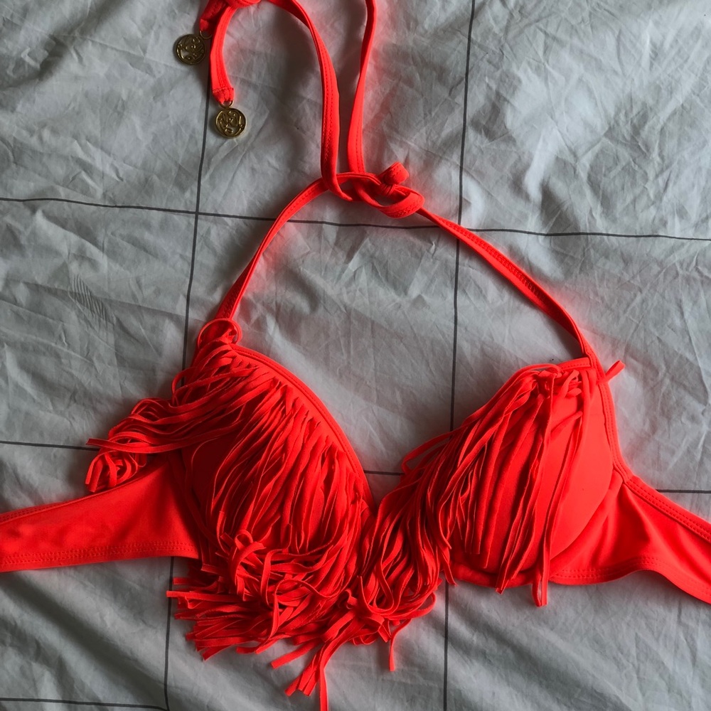 Neon pink push up triangle top w/ boho fringe, sm